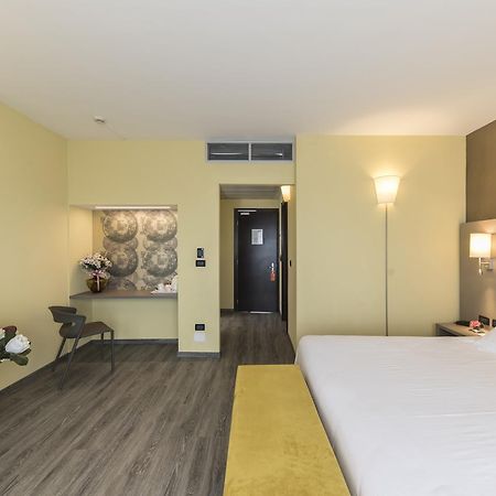 Hotel Donatello Имола Екстериор снимка