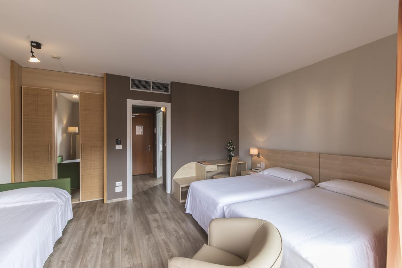 Hotel Donatello Имола Екстериор снимка